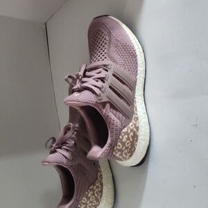 Adidas Ultraboost Magic Mauve Leopard Pink Running Shoes Women’s Size 8